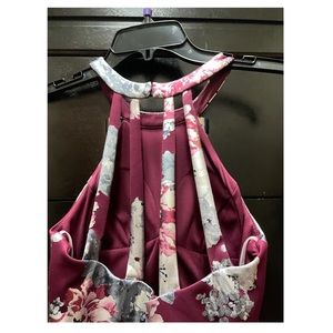 Dress was only worn once.